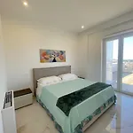 Rooftop Апартаменты Галатина