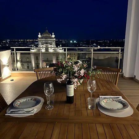 아파트 Rooftop 갈라티나